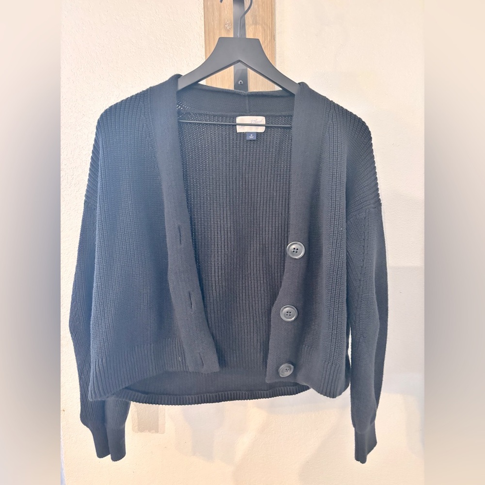 Universal Thread Black Cardigan Sweater